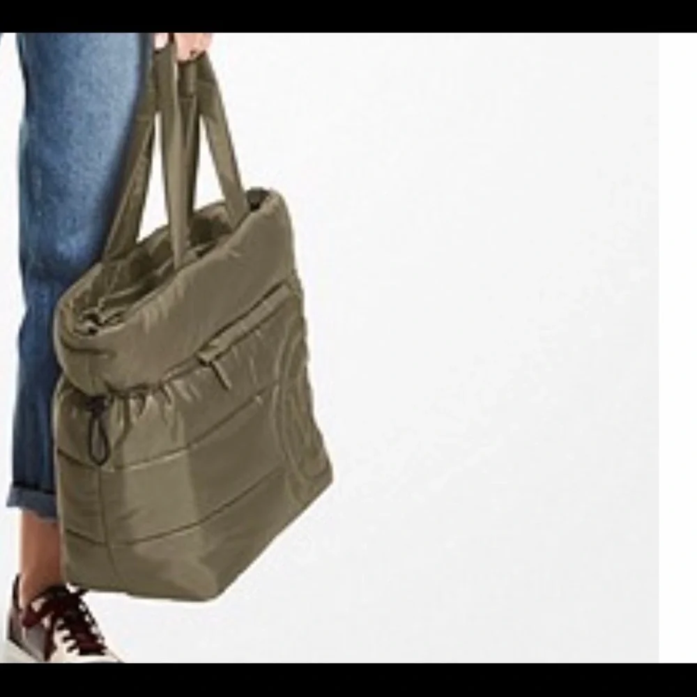 Michael Kors Rae quilted tote bag army graphic - Picture 4 of 11